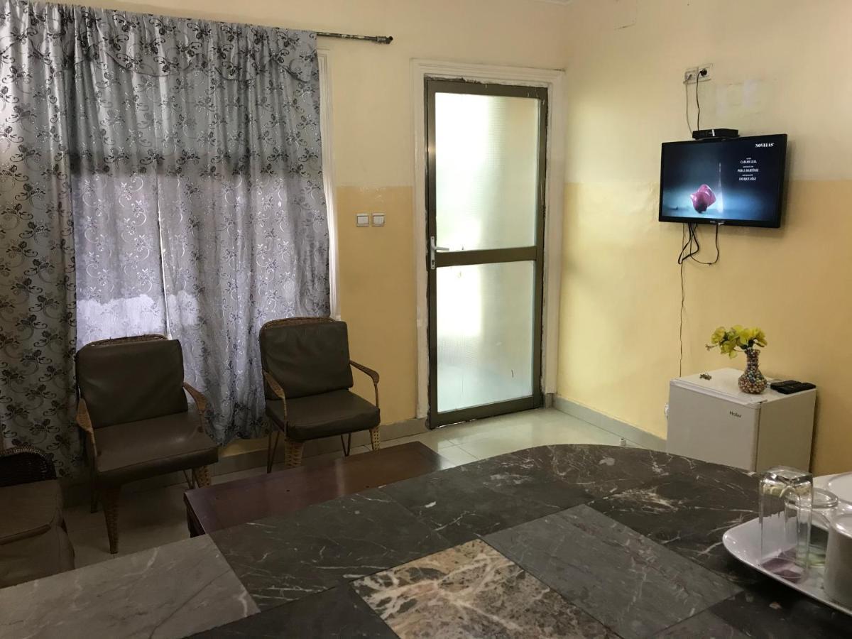 Appartements Chez Leo Brazzaville Exterior photo