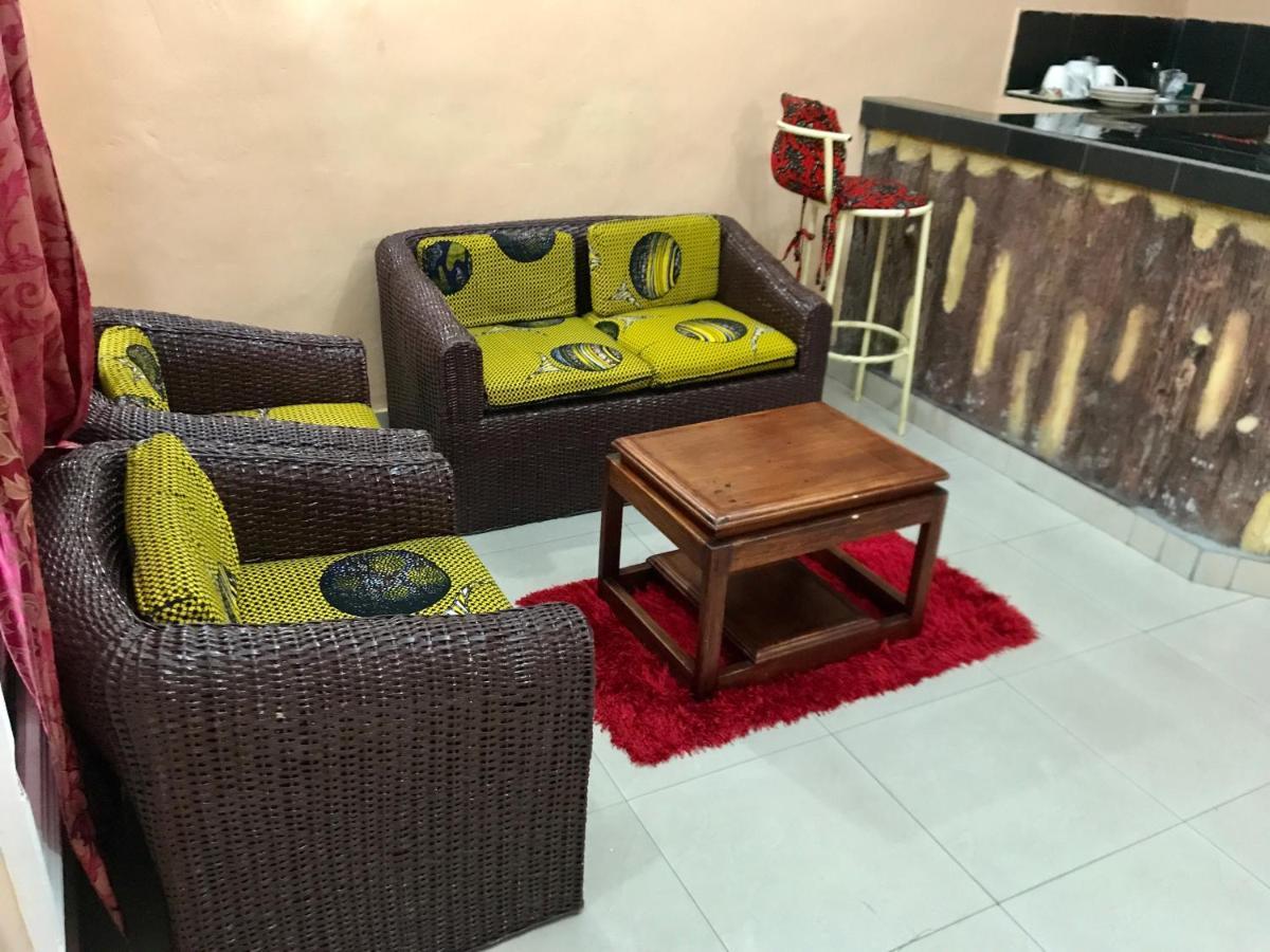 Appartements Chez Leo Brazzaville Exterior photo